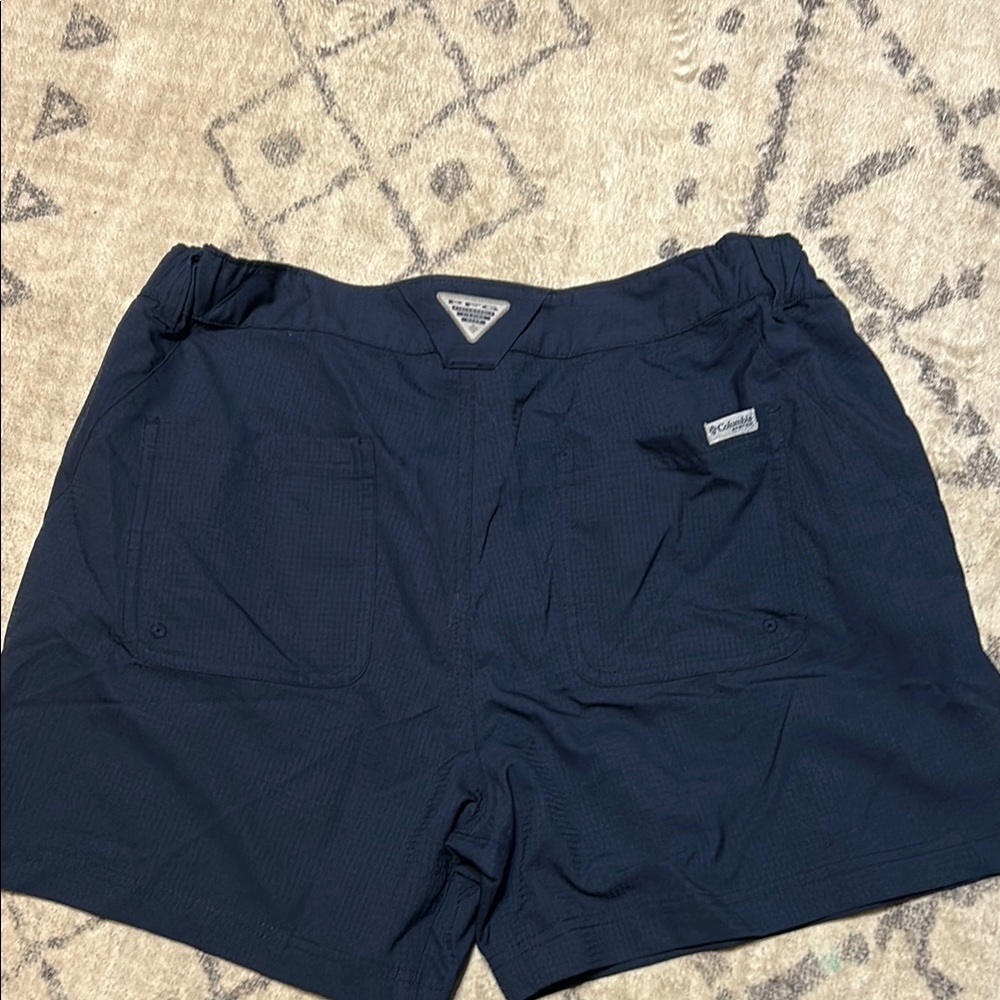 Columbia PFG Navy Blue Shorts Size Medium Short Length - Picture 3 of 13